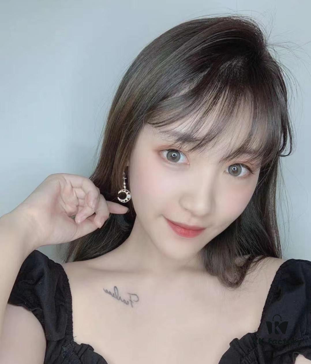 A Family April New Arrival, 🌙 Dreamy Crescent Moon Asymmetric Hollow-out Earrings, April's Crescent is Exquisitely Beautiful