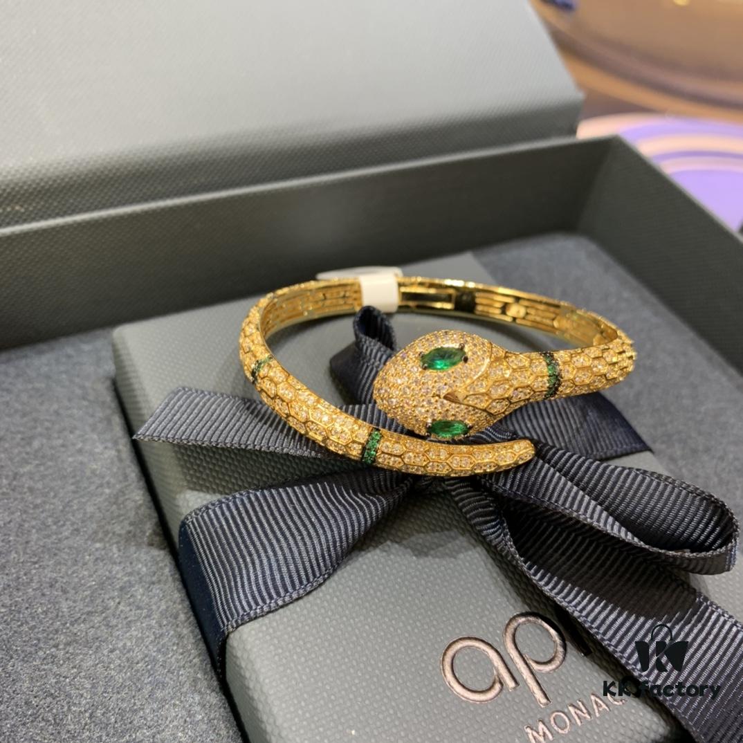 A Family Monaco New Arrival Guardian Spirit Snake Open Silver Bracelet for Women, Unique Design Personalized Snake-Shaped Hand Jewelry