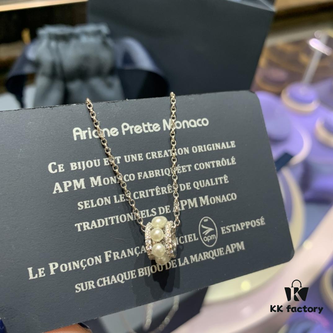 A Maison Monaco New Arrival Waist-Cinching Pearl Necklace, Light Retro French Collarbone Chain, Elegant 520 Gift