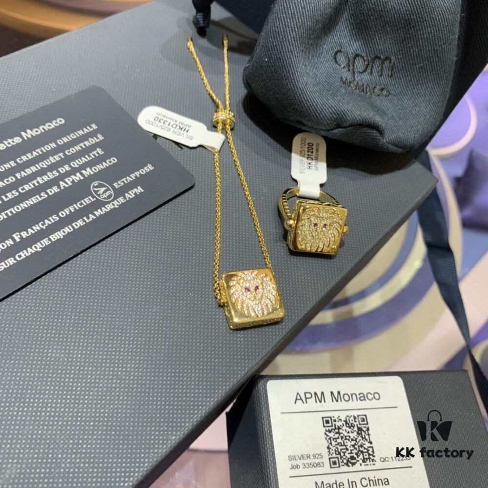 A Monaco New Arrival Guardian Leo Square Luxury Ring Bracelet for Women - Unique Zodiac Lion Signet Ring