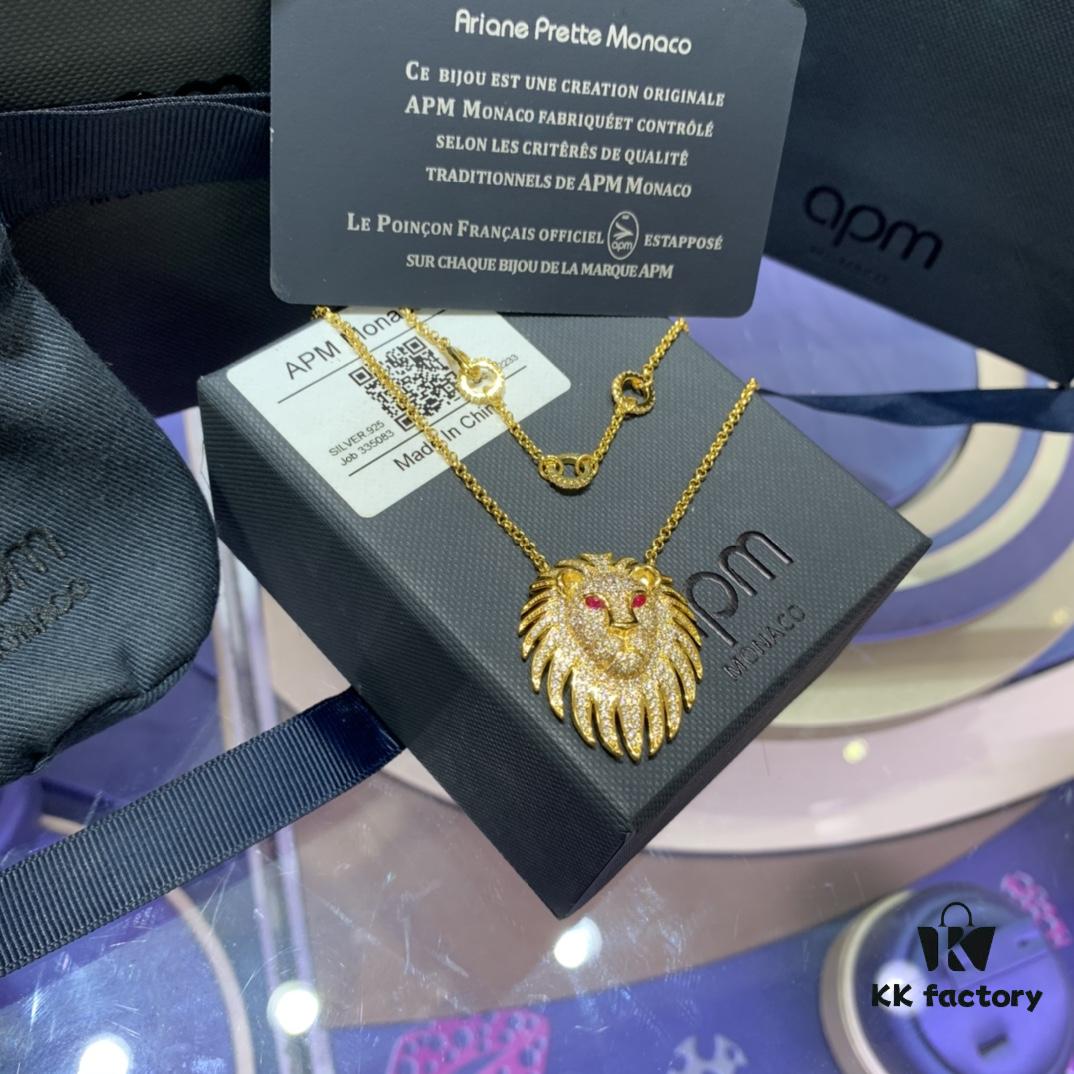 A Monaco New Arrival Leo Guardian Necklace for Women, Luxurious Little Lion Pendant Collarbone Chain Choker