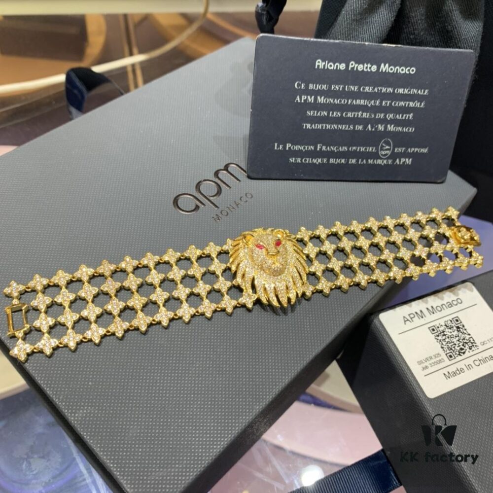 A Brand Monaco Lion Head Bold Bracelet, Retro Gold Bracelet, Elegant and High-End