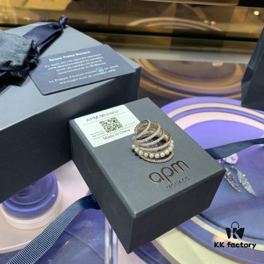 A Family Monaco Elegant Single Multi-loop Ear Cuff for Women, New High-end Pearl Earring Without Pierced Ears