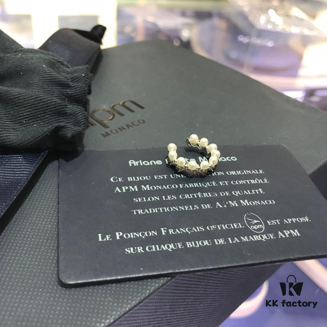 New Arrival 💕💕 A's Monaco Wave Pearl Clip-On Earrings, Casual and Versatile Style, Perfect Gift for Her on 520