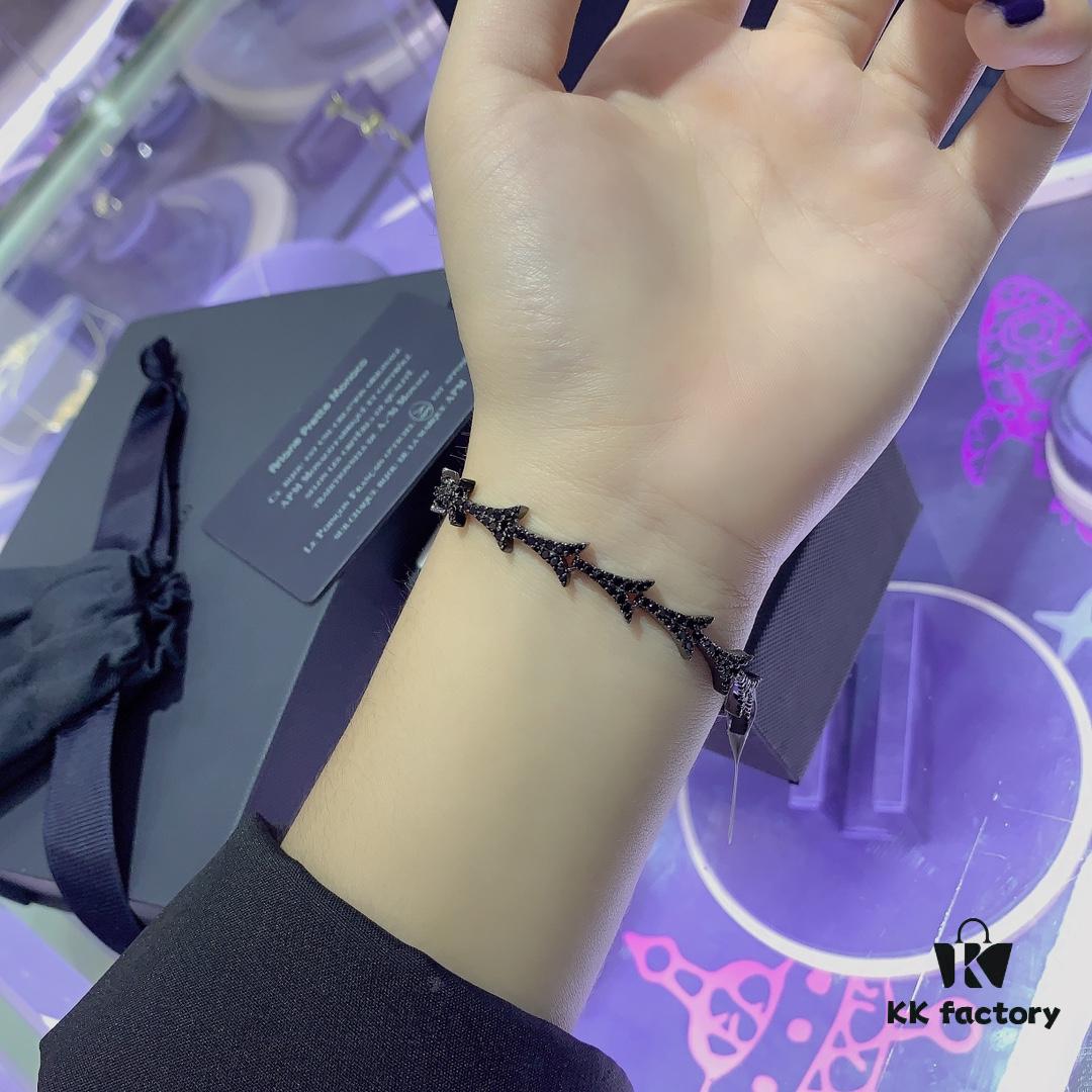 A Family Monaco European and American Style Unique Dragon Tail Bracelet, Ins Minimalist Design, Perfect Gift for Girlfriend or Bestie