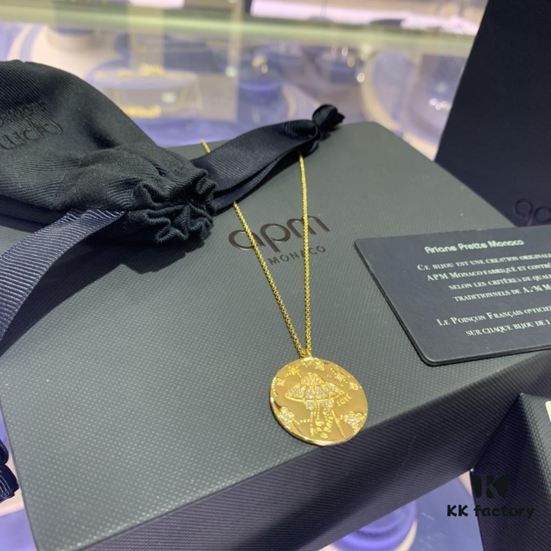 A Family Monaco Round Pendant Necklace