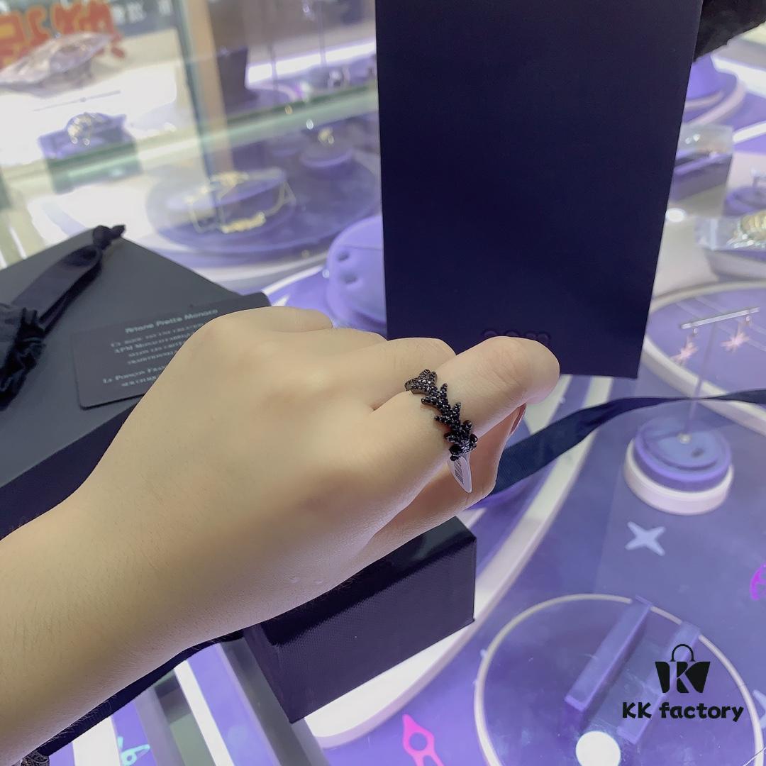 A Family Monaco Herringbone Ring