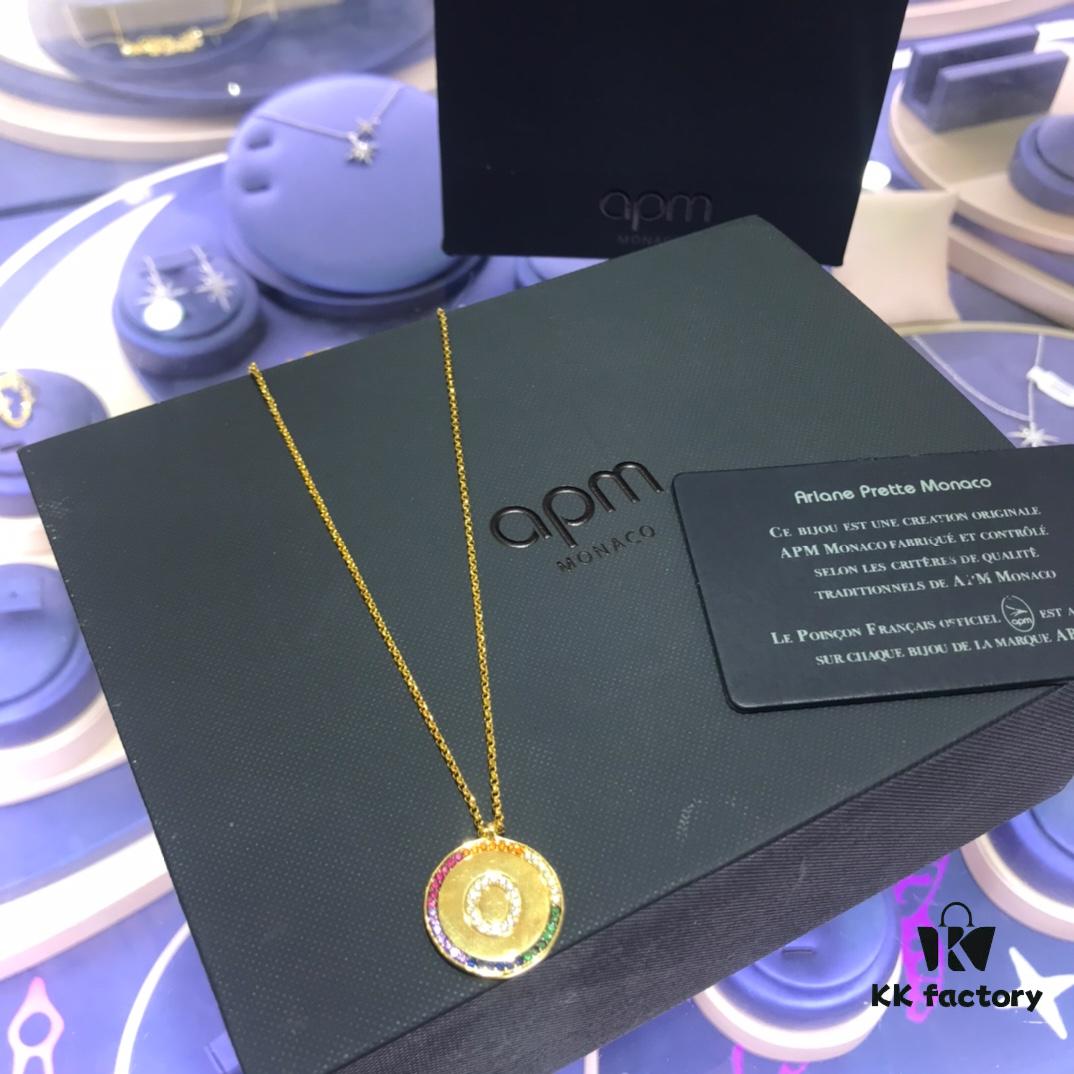 A Family Monaco Rainbow Letter Necklace for Women, Custom Couple Pendant Collar Gift for Girlfriend, European and American Style Pendant