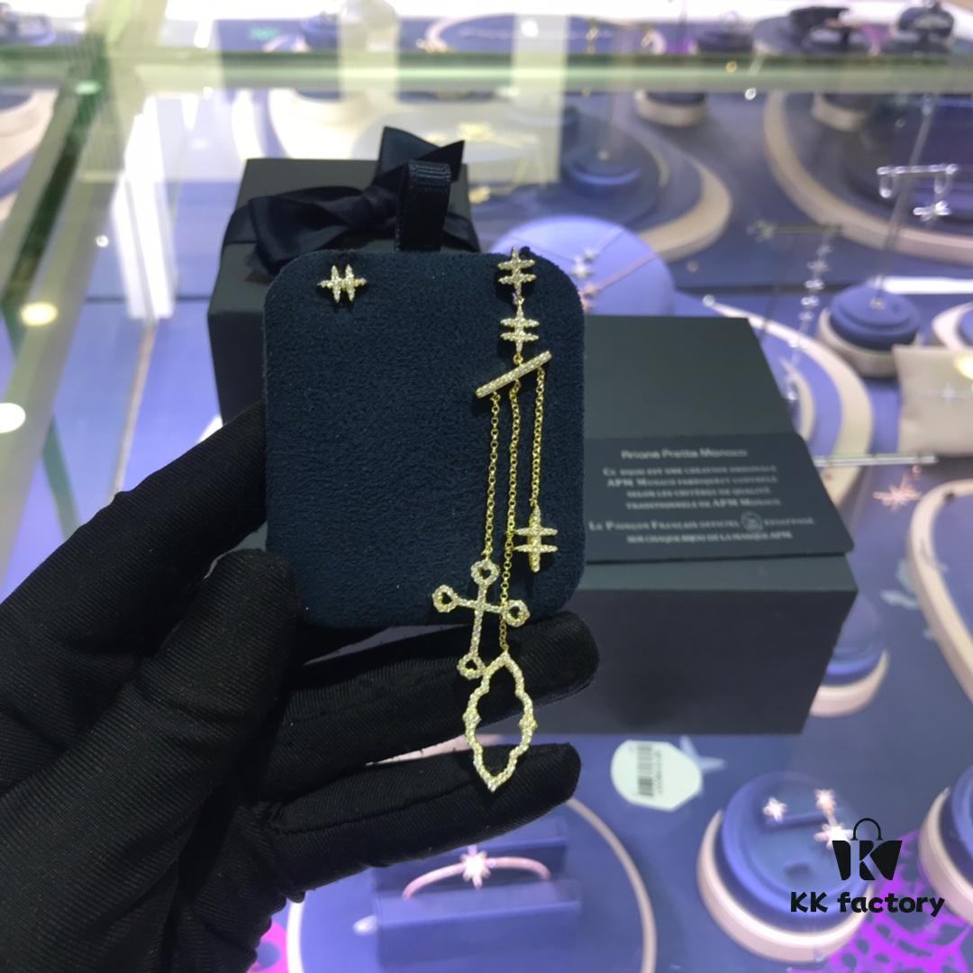 Authentic New Arrival💗 A Brand Monaco Cloud Cross Asymmetric Earrings, Stylish Minimalist and Versatile Design. 8365095