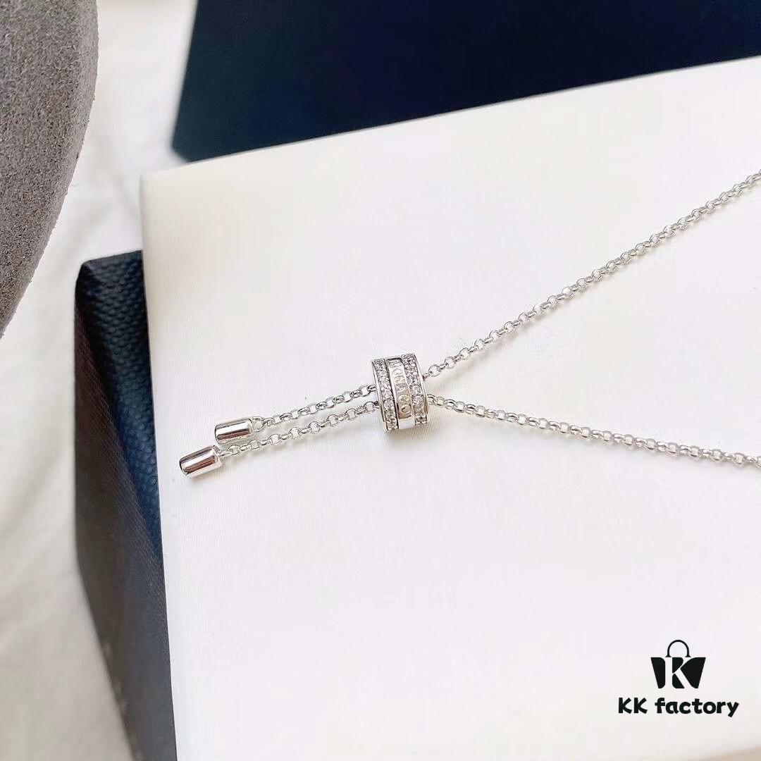 APM Monaco Minimalist Three Shooting Stars Necklace for Women, Six-Pointed Star Collar Chain, Silver Pendant for Sweaters, Elegant Party Jewelry