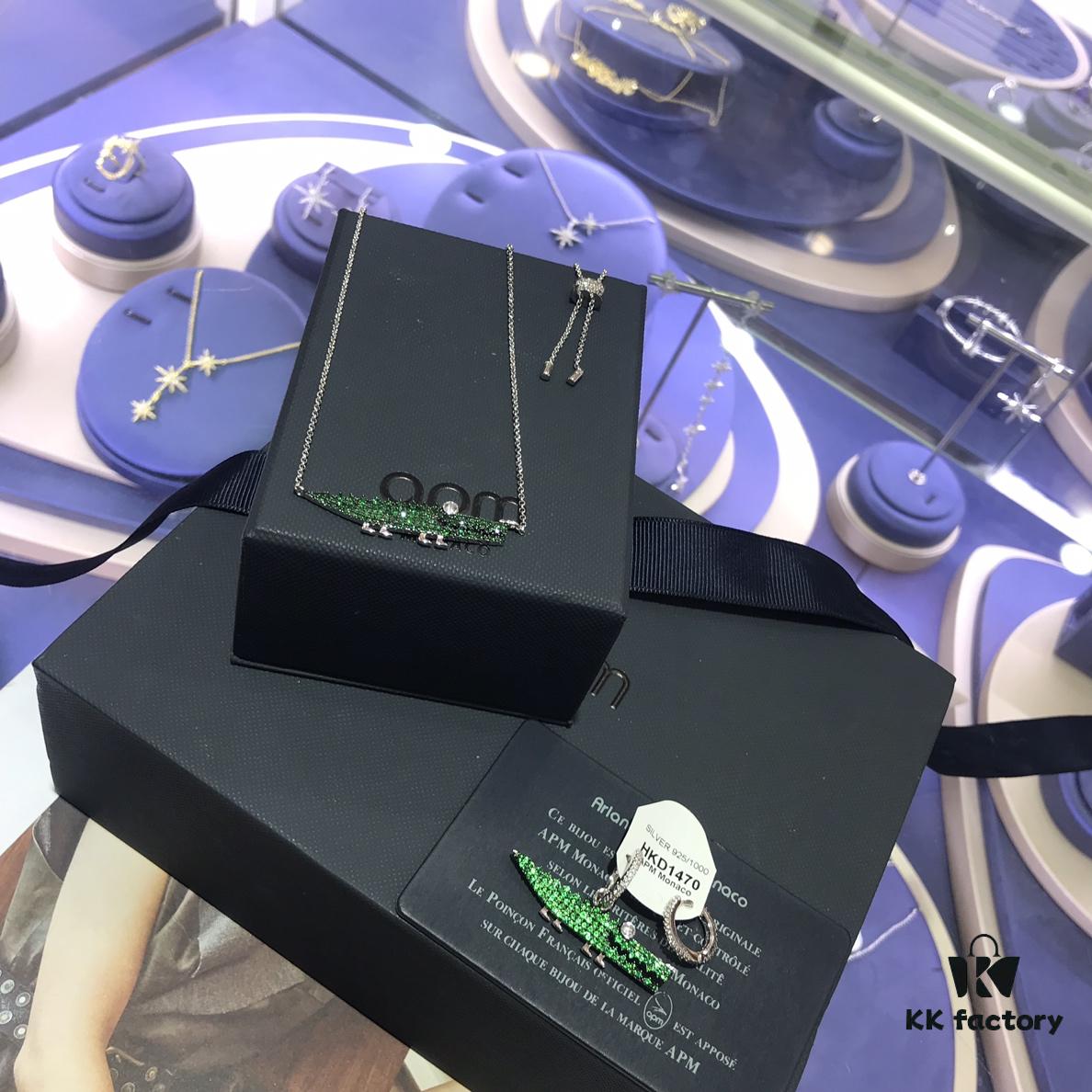 A Monaco Crocodile Necklace and Earrings