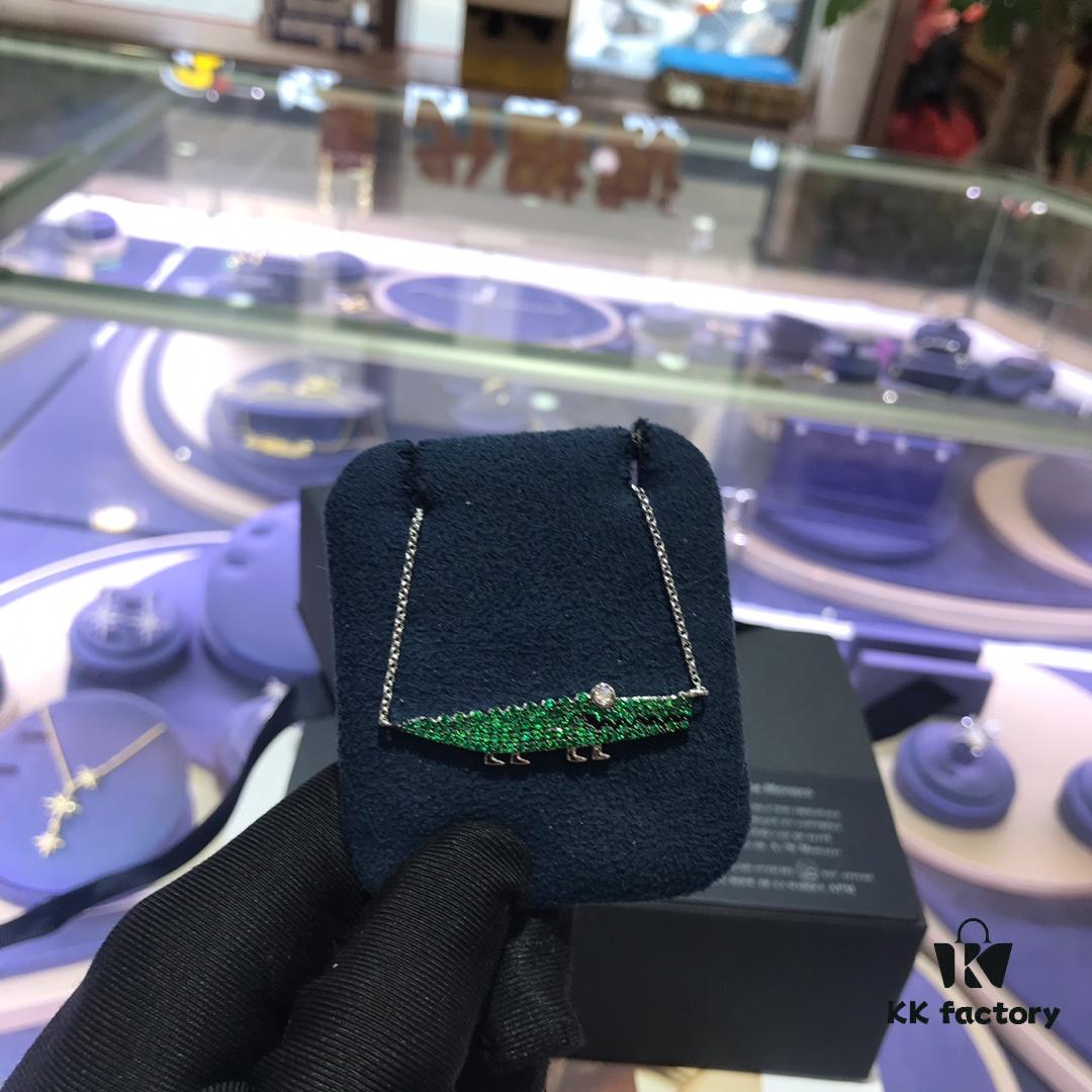 A Monaco Crocodile Necklace and Earrings