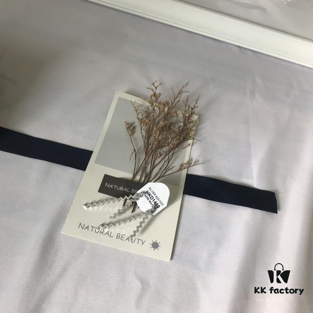 A Family Monaco Wave Cross Double Line Stud Earrings