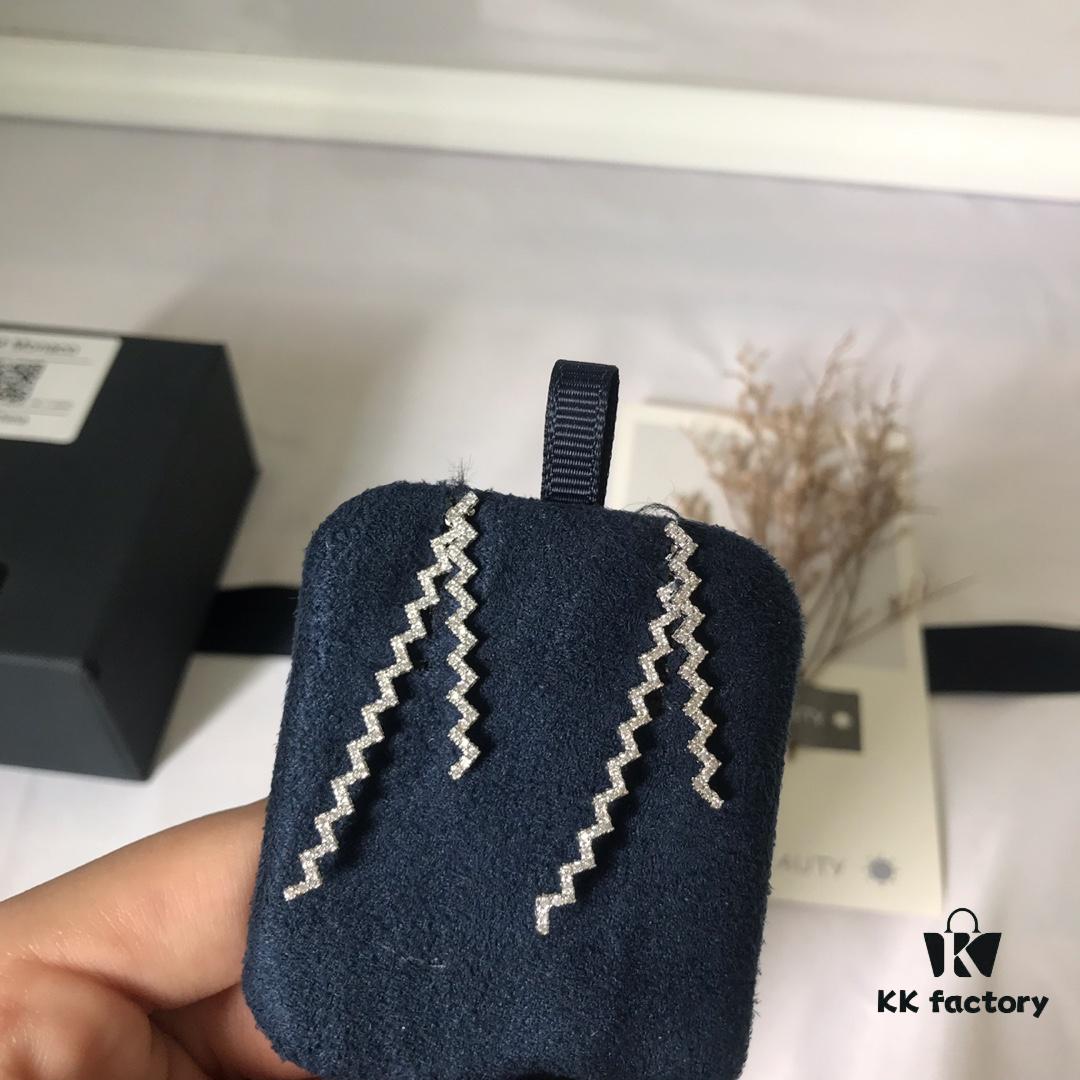 A Family Monaco Wave Cross Double Line Stud Earrings