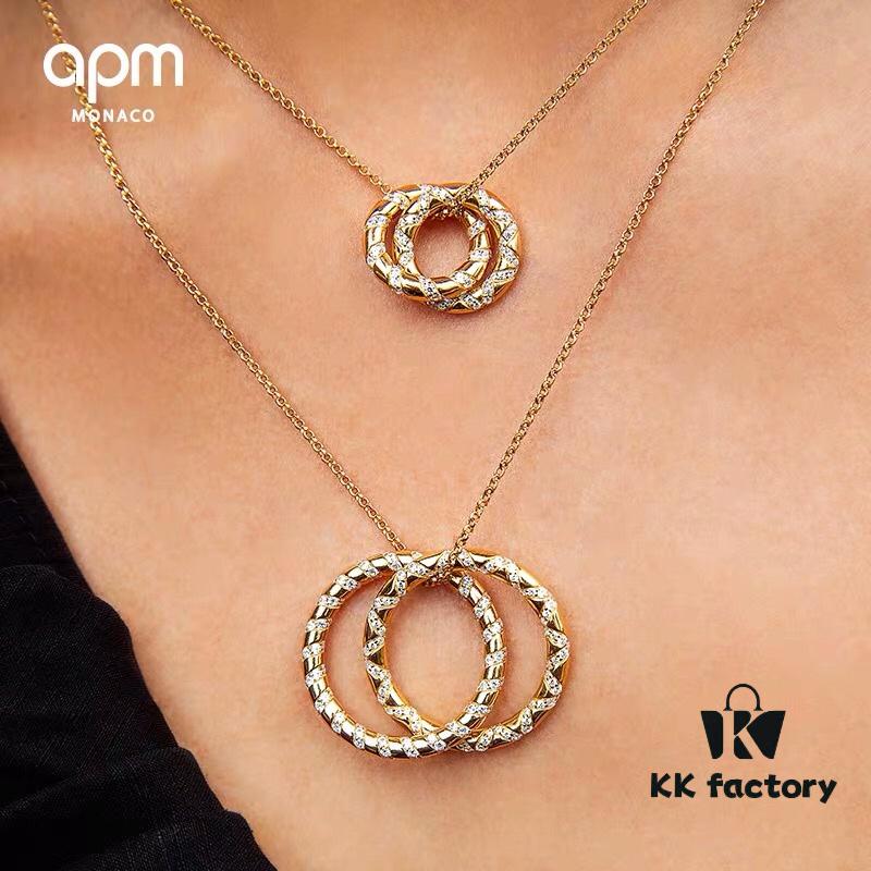 A Family Monaco Interlocking Circle Necklace and Earrings, Elegant Golden Yellow Pendant Set