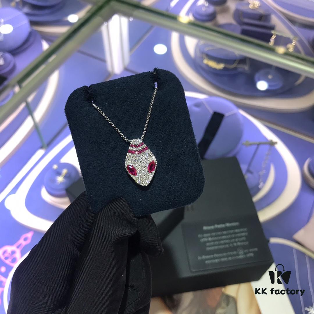 A Family Monaco Red Eye Large and Small Snake Head Necklace