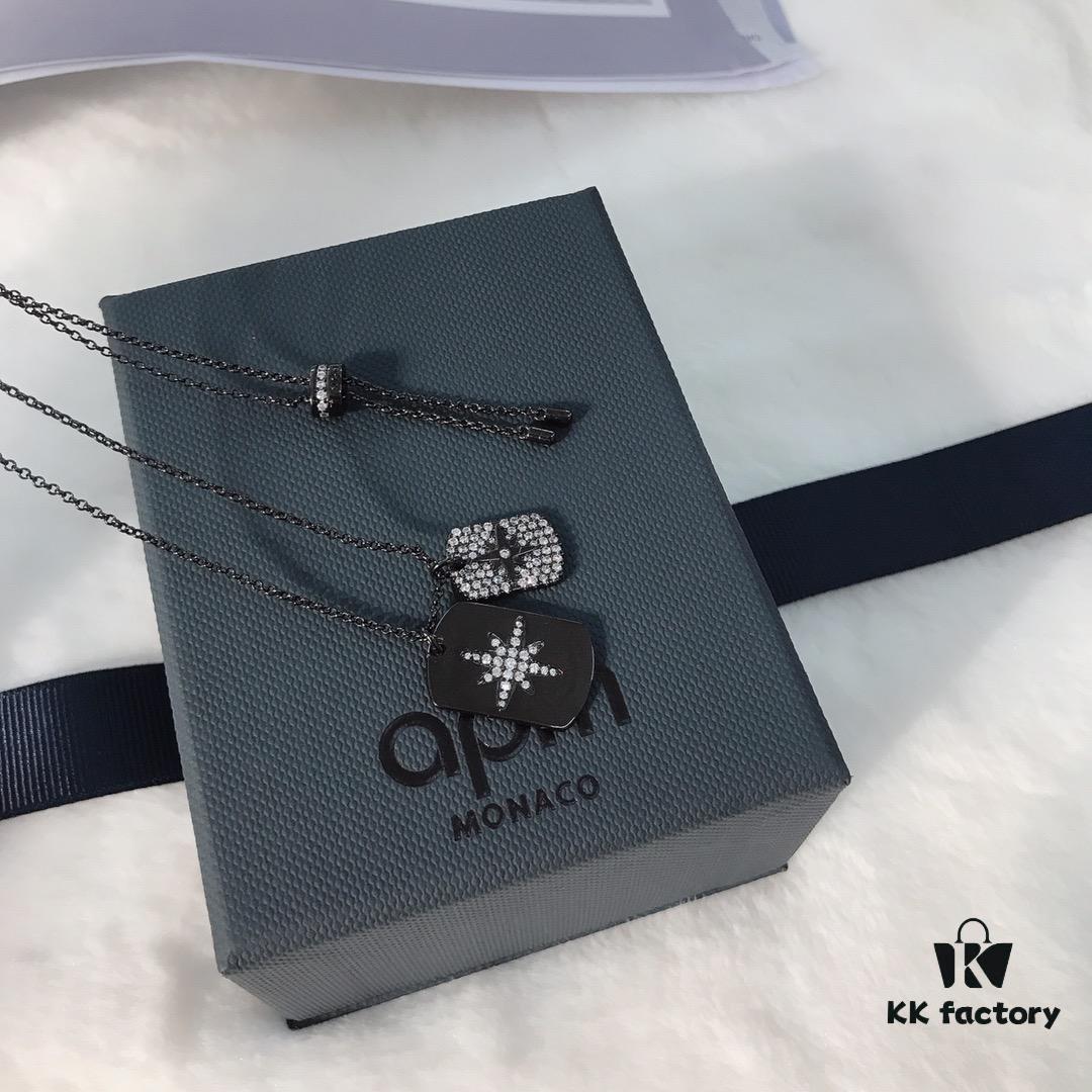 A Brand Monaco Shiny Star-Inlaid Necklace with Multiple Pendants, Unisex Collar Chain and Sweater Chain