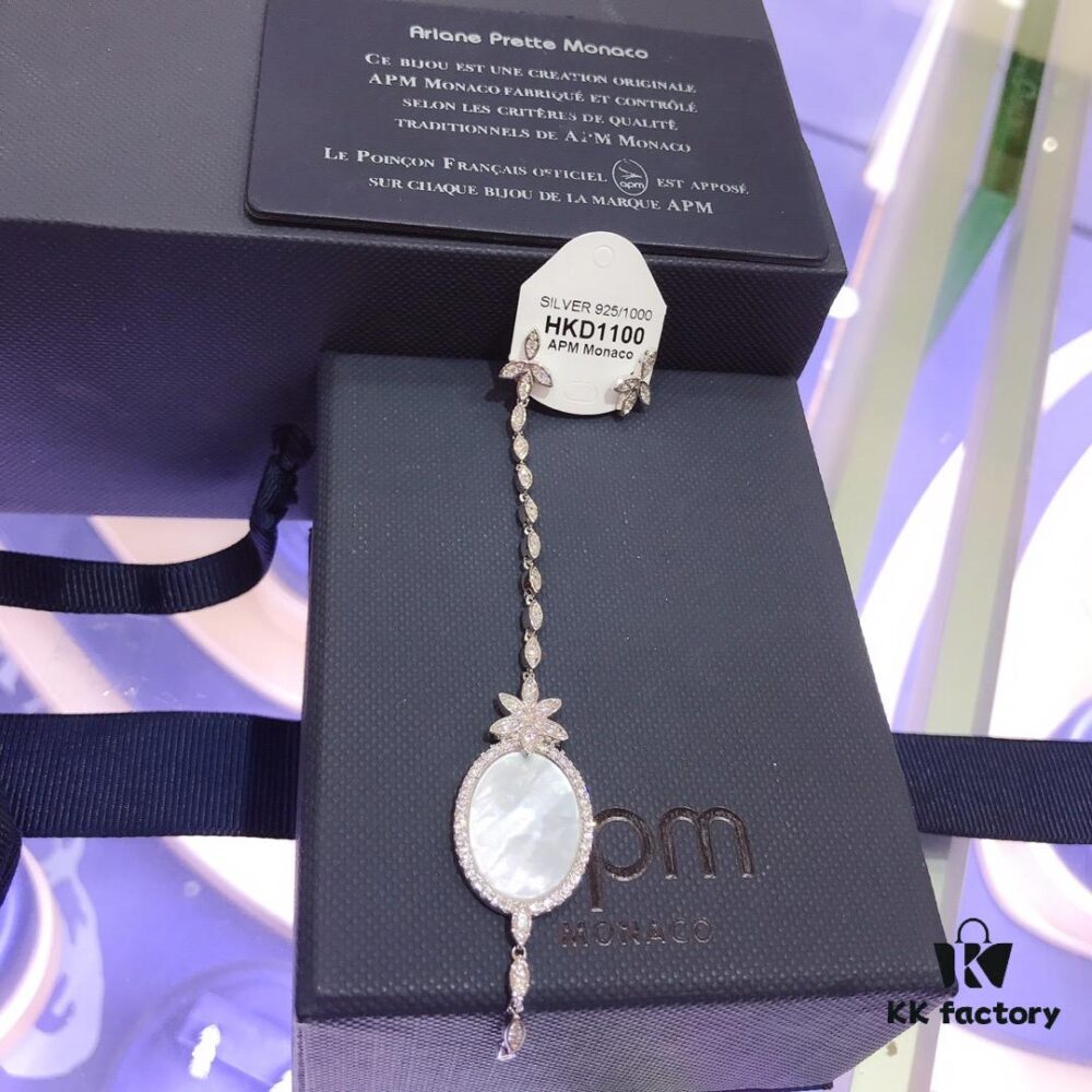 December New Arrival A's Monaco Asymmetric Pearl White Shell Earrings