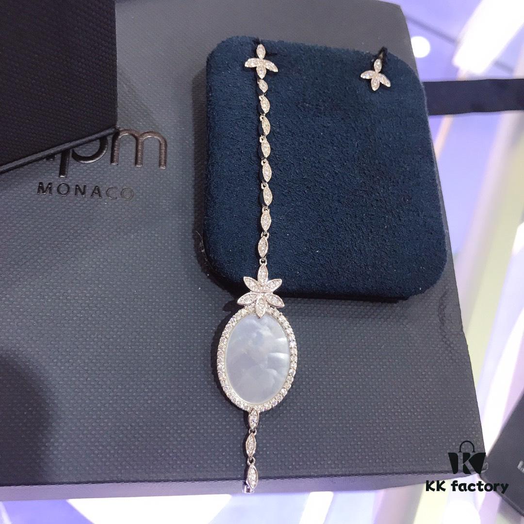 December New Arrival A's Monaco Asymmetric Pearl White Shell Earrings