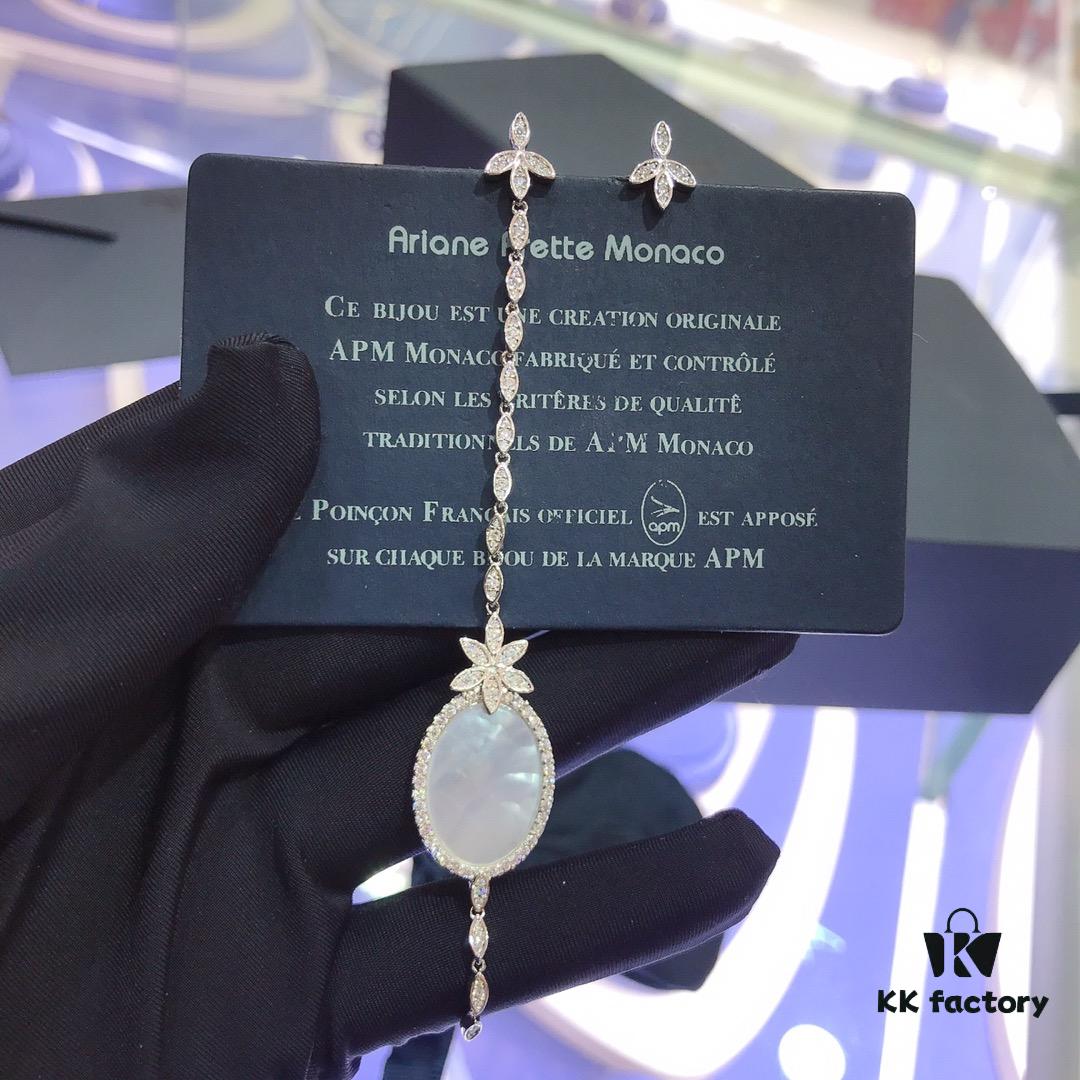 December New Arrival A's Monaco Asymmetric Pearl White Shell Earrings