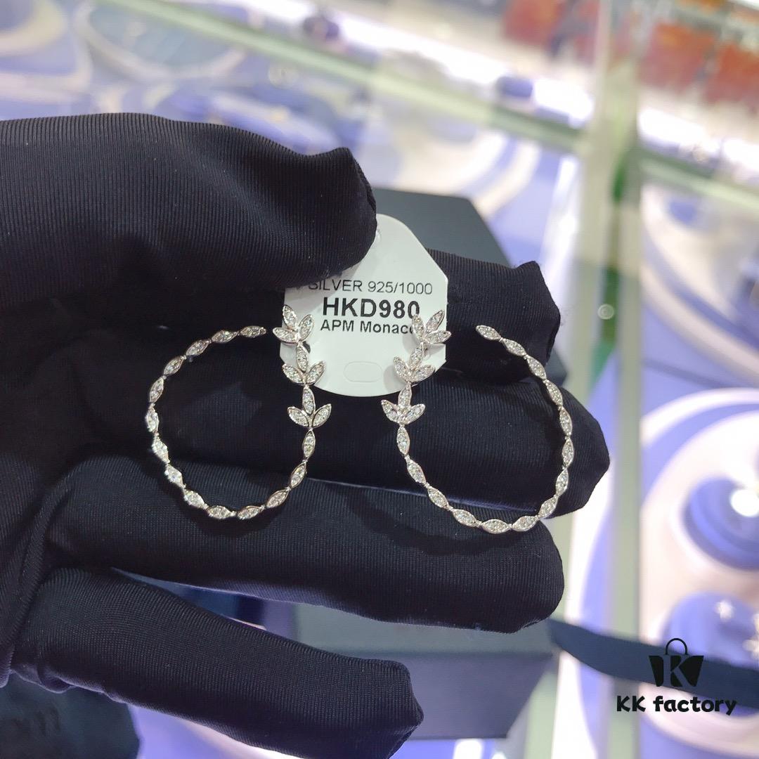 A Family Monaco Minimalist Asymmetrical Flower Stud Earrings