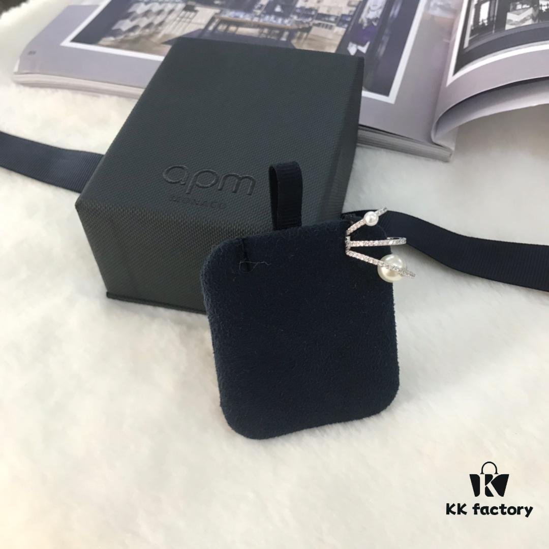 APM Monaco Pearl Ear Cuff Single Piece, Three-loop Wrap-around Stylish and Unique No-piercing Earrings for Women