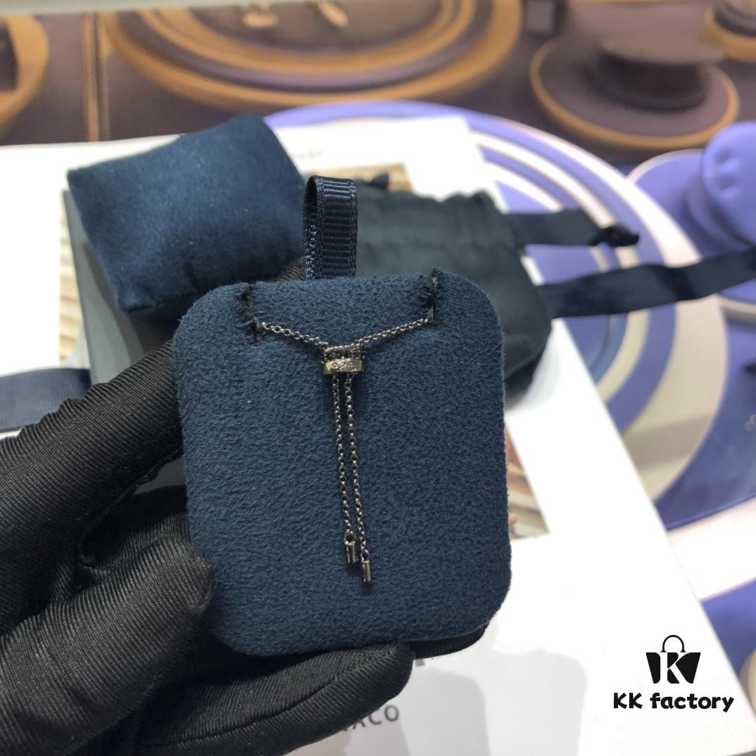 Original Launch 💗 APM Monaco Meteor Knuckle Chain, Stylish and Minimalist Design, Versatile and Fashionable