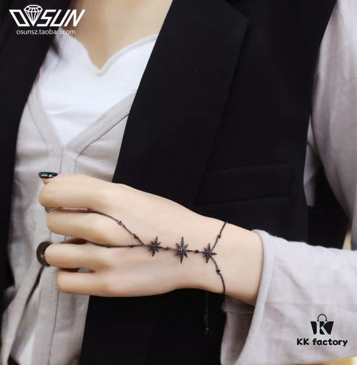 Original Launch 💗 APM Monaco Meteor Knuckle Chain, Stylish and Minimalist Design, Versatile and Fashionable