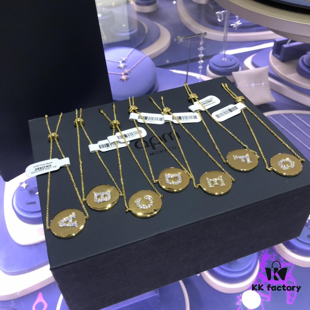 APM Monaco High-Quality Alphabet Bracelet for Women, Round Pendant 26 Letter Bracelet, Stylish and Versatile Design
