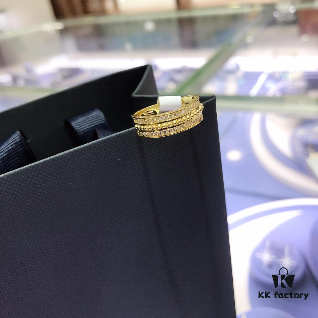 APM Monaco Three-Circle Design Ring - December New Arrival