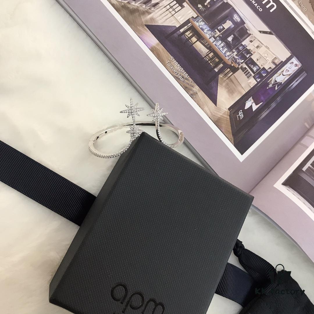 APM Monaco Three-Stone Bracelet. 8361120