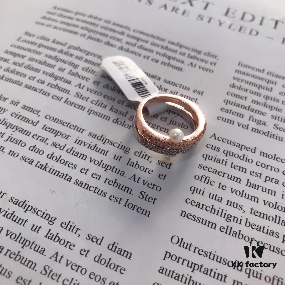 APM Monaco Pearl Ring - Stylish and Versatile New Arrival for December