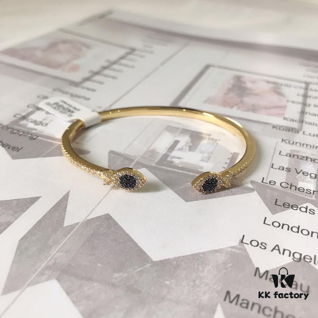 APM Monaco Little Fish Bracelet, Stylish and Minimalist Design, Perfect Gift Choice