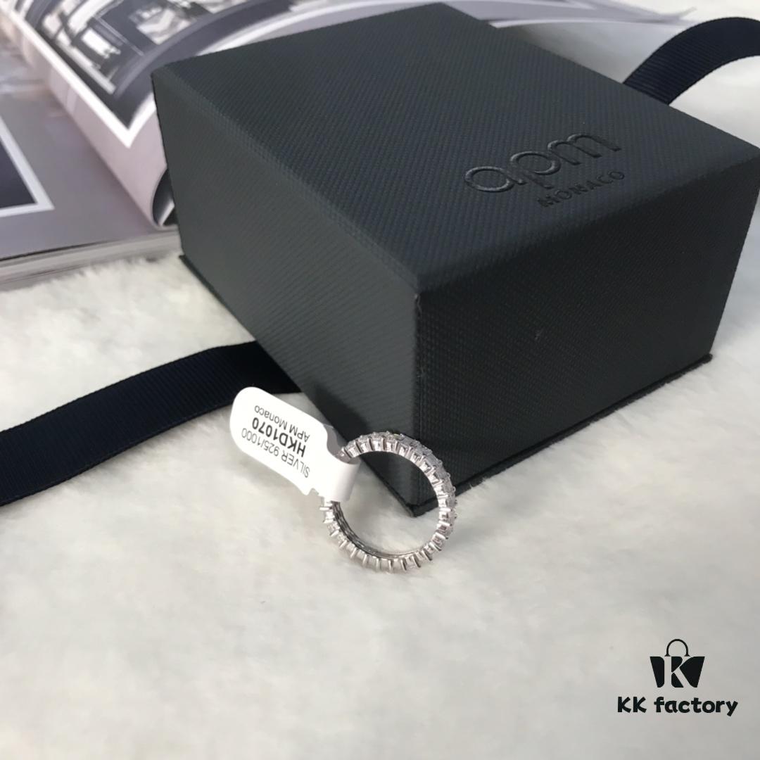 APM Monaco Rectangular Zircon Ring, Stylish and Minimalist Design, Versatile Fashion Jewelry for Women