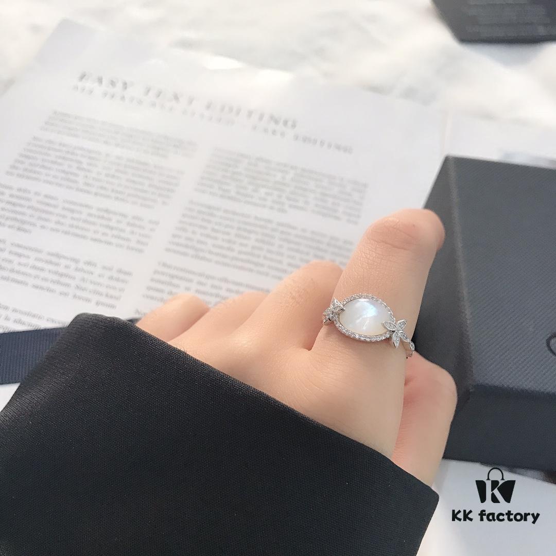 APM Monaco White Mother-of-Pearl Ring Original Set Newly Released