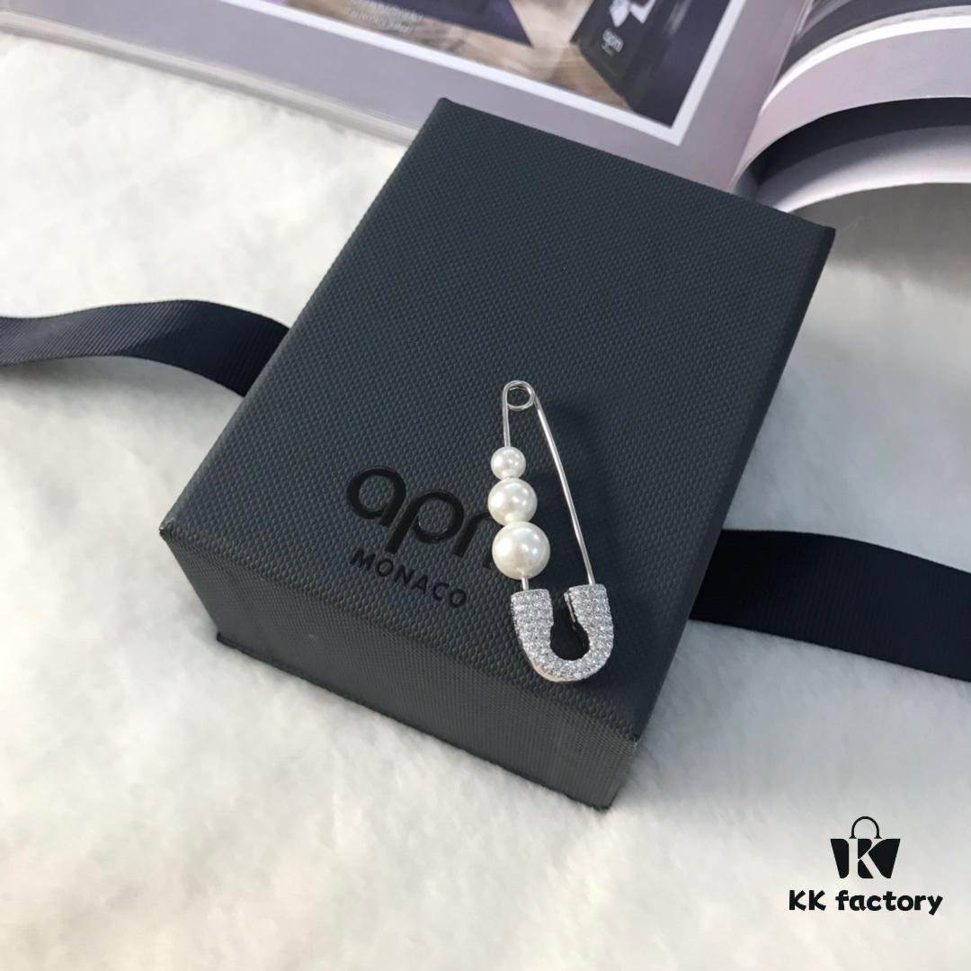 APM Monaco Pearl Pin Earrings, Stylish and Versatile Fashion Design, Wearable in Multiple Ways