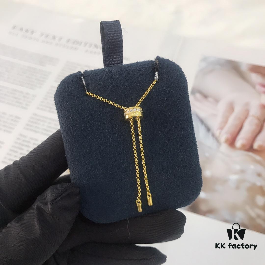 APM Monaco Colorful Tribal Choker Necklace with Adjustable Pendant Chain, Avant-garde Retro Design for Women