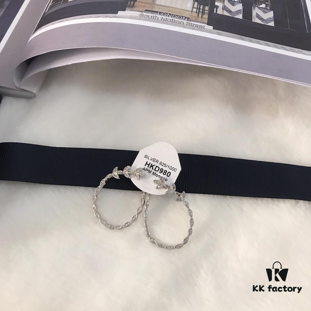 APM Monaco Open Circle Flower Earrings for Women, Elegant and Minimalist Leaf Studs, Fashionable Jewelry