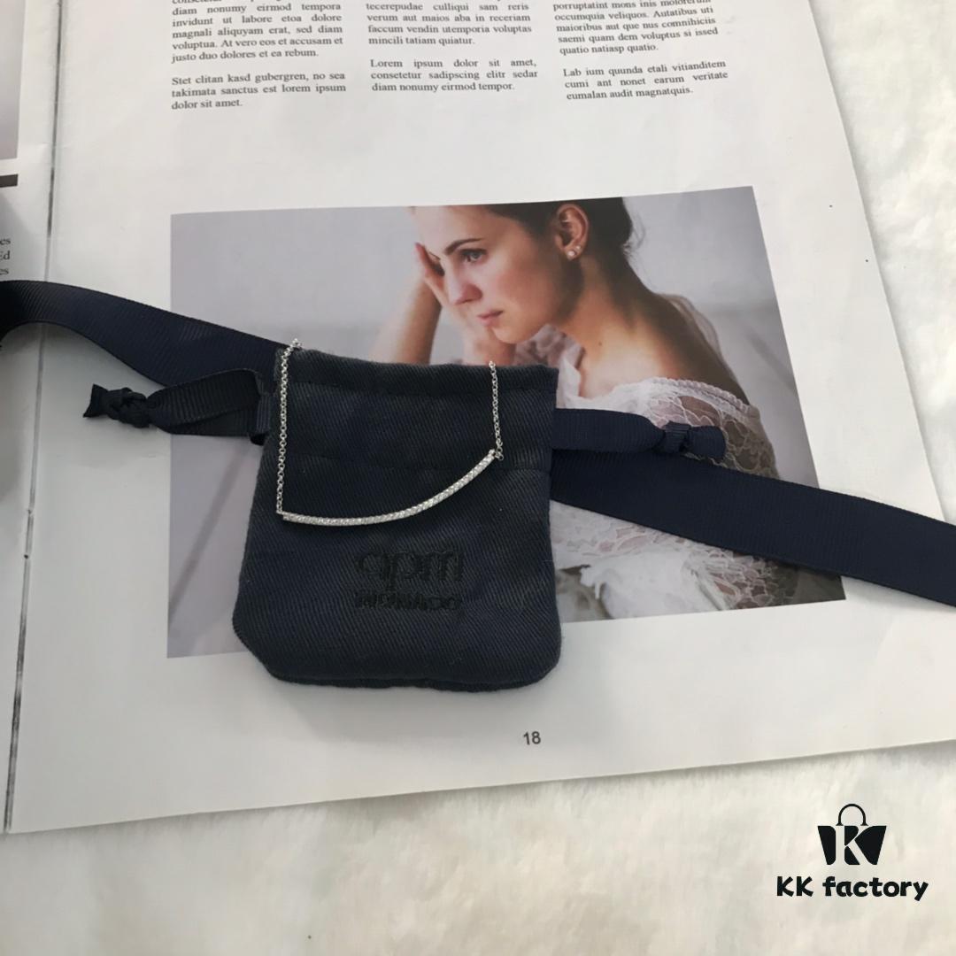 APM Monaco Smile Necklace and Stud Earrings Set