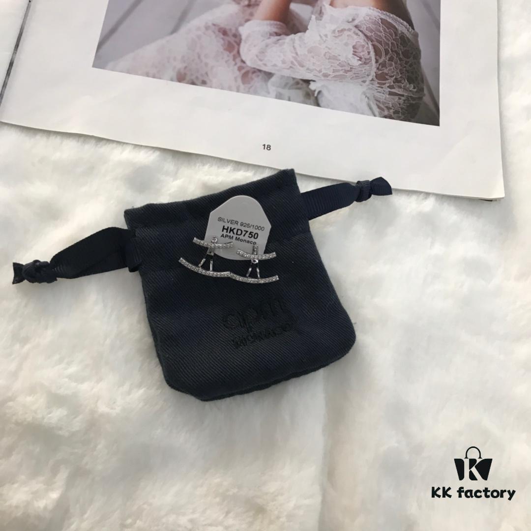 APM Monaco Smile Necklace and Stud Earrings Set