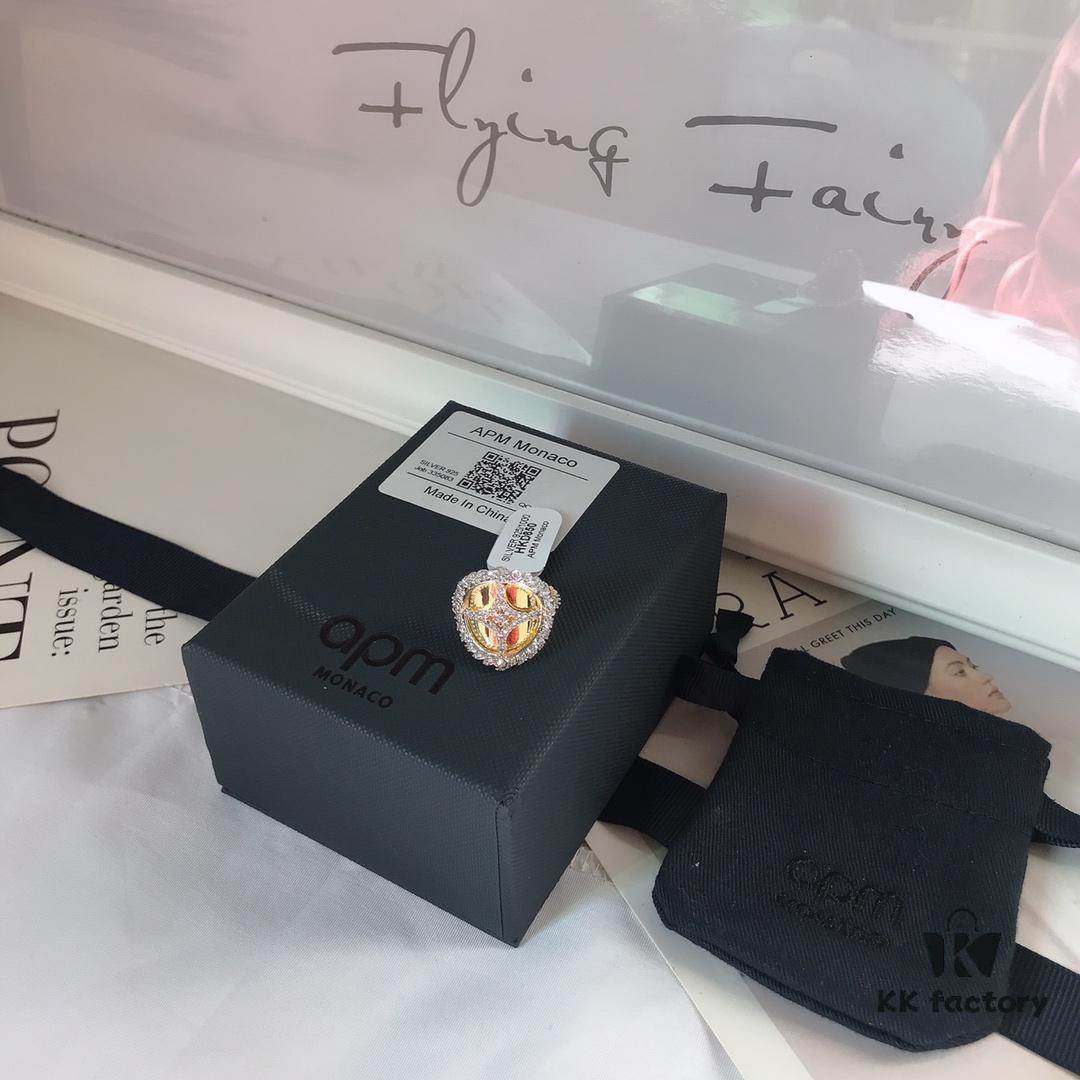 APM Monaco Round Plate Starry Sky Ring, Baroque Style Fashionable and Versatile Women's Ring