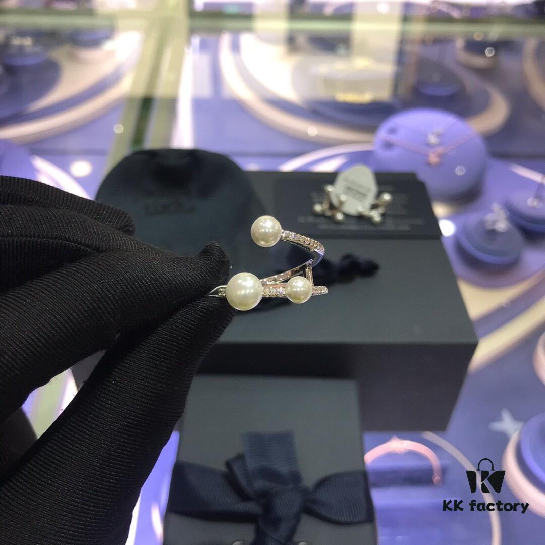 APM Monaco Pearl Bracelet Ring Earrings, Minimalist Design with Indie Aesthetic