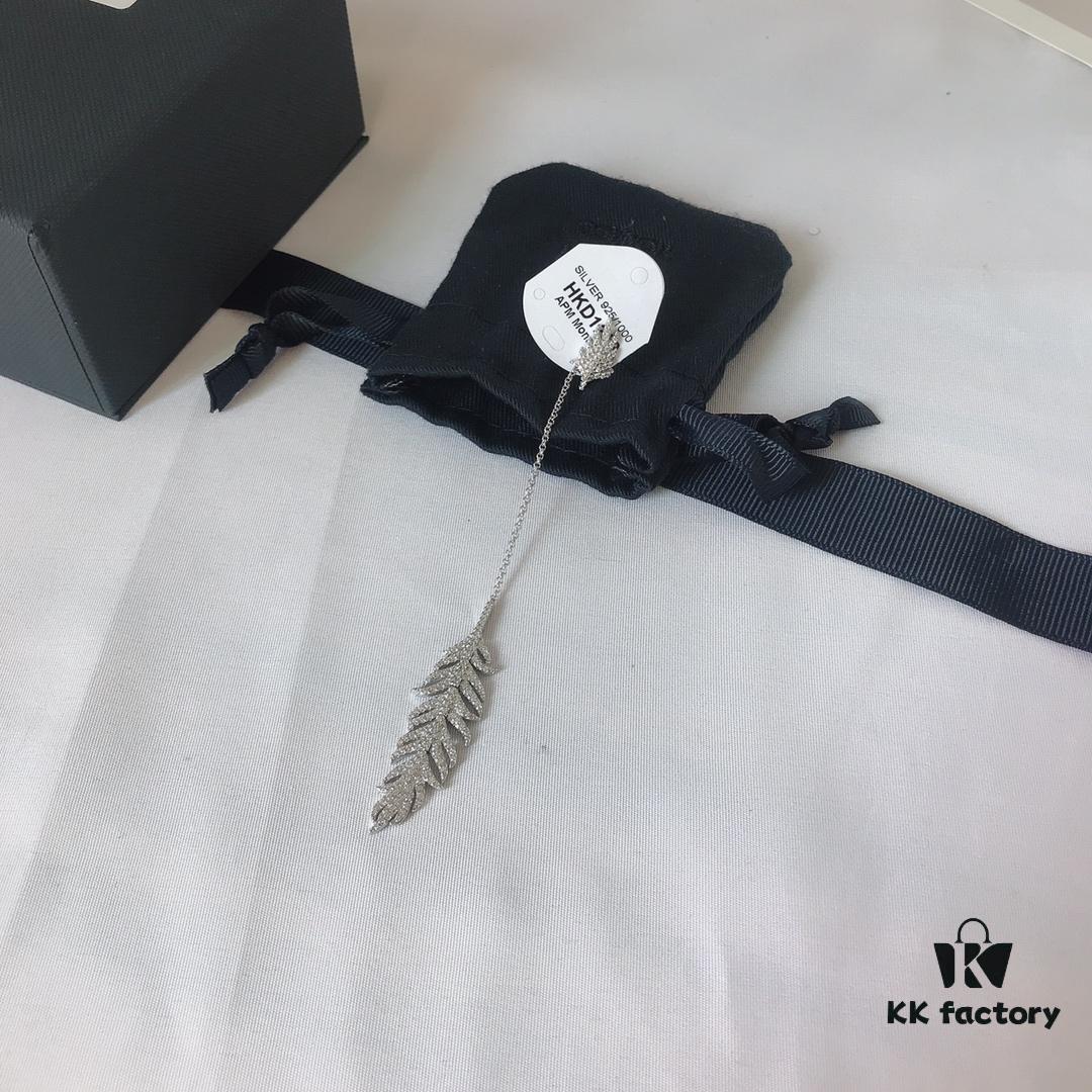 APM Monaco Single Feather Original New Arrival Stylish and Trendy Unisex Design, Perfect Gift Choice