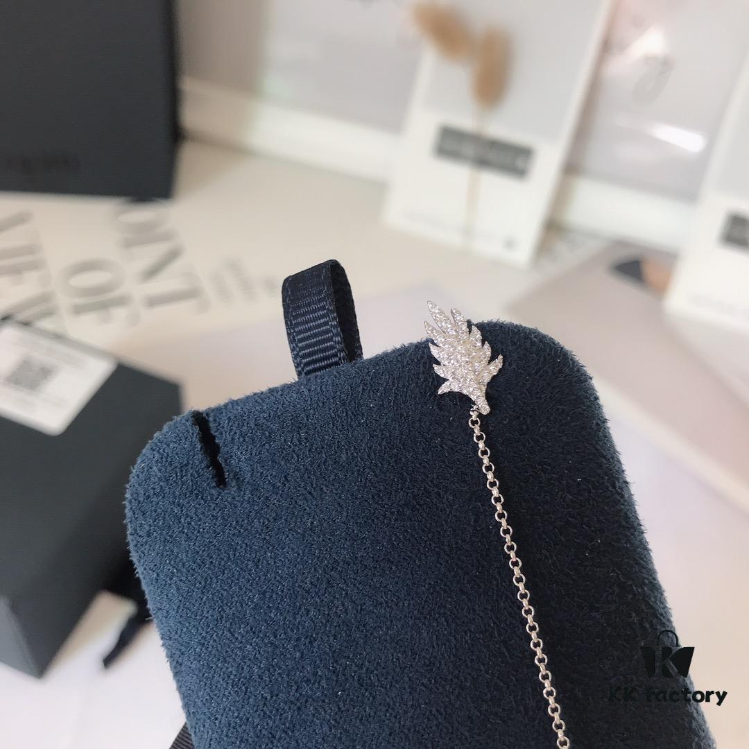 APM Monaco Single Feather Original New Arrival Stylish and Trendy Unisex Design, Perfect Gift Choice