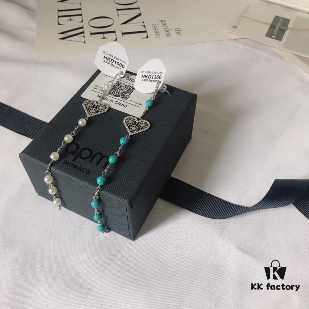 APM Monaco Single Heart Turquoise Earring - Stylish and Trendy Fashion Accessory