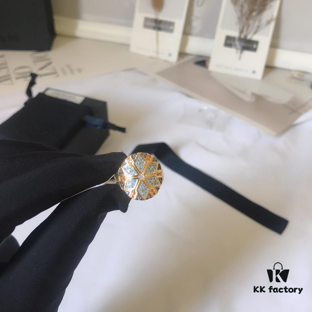 APM Monaco Colorful Tribe Round Statement Ring for Women, Golden Geometric Pattern Decorated Index Finger Ring