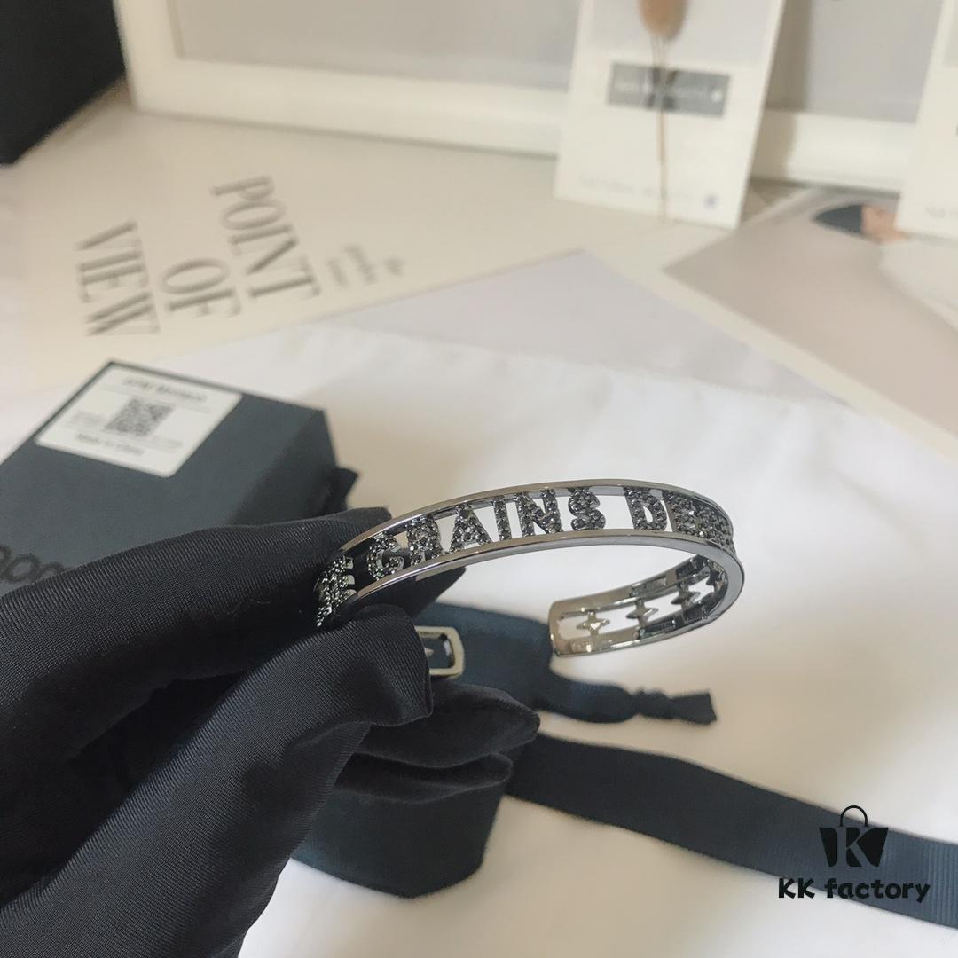 APM Monaco Letter Bracelet, Fashionable and Versatile, Instagram-Worthy Minimalist Style, Women's Bracelet