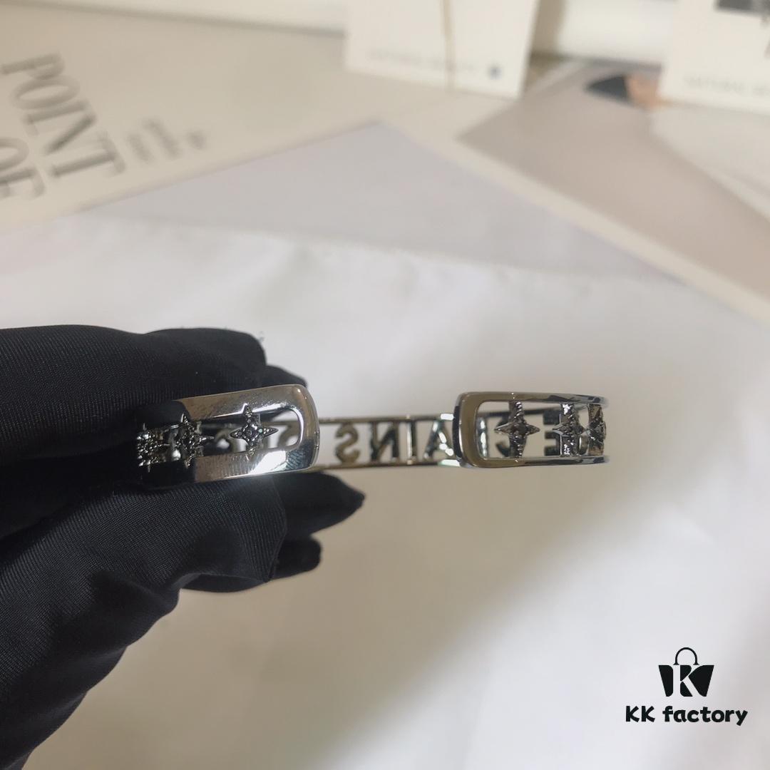 APM Monaco Letter Bracelet, Fashionable and Versatile, Instagram-Worthy Minimalist Style, Women's Bracelet