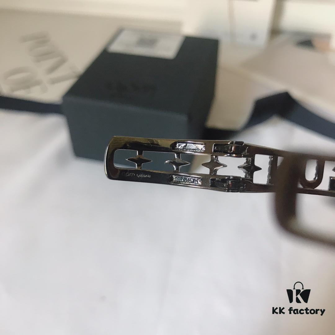 APM Monaco Letter Bracelet, Fashionable and Versatile, Instagram-Worthy Minimalist Style, Women's Bracelet