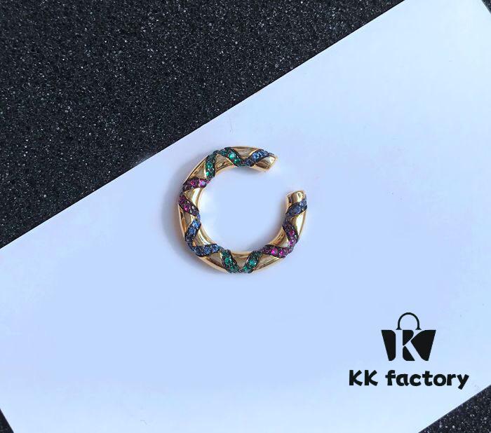 APM Monaco Ear Cuff Cartilage Clip, Stylish and Minimalist Design, Perfect Match for Any Look, Ideal Gift for Girlfriend or Valentine